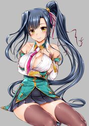  absurdres bare_shoulders black_hair blush breasts cleavage commentary_request female ganari_ryuu highres kan&#039;u_(koihime_musou) koihime_musou large_breasts long_hair looking_at_viewer necktie side_ponytail sitting smile solo thighhighs very_long_hair yellow_eyes yokozuwari 