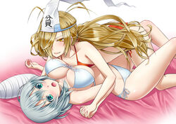  2girls bad_id bad_pixiv_id bikini binbougami_ga! blonde_hair blush breasts cast cleavage couple green_eyes grey_hair hair_over_one_eye holding_hands interlocked_fingers large_breasts long_hair looking_at_viewer lying_on_person messy_hair momiji_(binbougami_ga!) multiple_girls navel open_mouth sakura_ichiko short_hair side-tie_bikini_bottom smile swimsuit triangular_headpiece yellow_eyes yuri yuu_(derodero) 