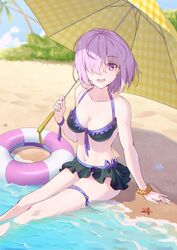  alternate_costume artist_name beach bikini bikini_skirt black_bikini black_skirt breasts cleavage collarbone commentary_request day fate/grand_order fate_(series) female hair_over_one_eye highres holding holding_umbrella innertube light_purple_hair looking_at_viewer mash_kyrielight medium_breasts navel one_eye_covered open_mouth outdoors palm_tree parasol partially_submerged purple_eyes sand short_hair sitting skirt smile solo swim_ring swimsuit tongue tree umbrella water yeh_(354162698) yellow_umbrella 