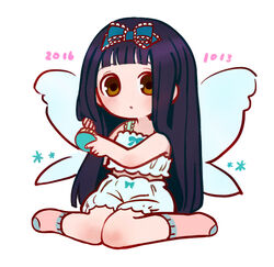  :o alternate_costume bare_arms bare_shoulders black_hair bloomers blue_bow blunt_bangs blunt_ends bow brown_eyes brush brushing_hair brushing_own_hair chabi_(amedama) crop_top dated fairy fairy_wings female full_body hair_brush hairbow hand_in_own_hair hands_up holding holding_brush holding_own_hair knees_together_feet_apart long_hair looking_at_viewer midriff_peek no_nose no_shoes pajamas parted_lips pink_socks simple_background sitting sleepwear sleeveless socks solo star_sapphire tareme touhou underwear very_long_hair wariza white_background wings 