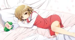  bed bed_sheet blush brown_eyes brown_hair commentary_request female hidamari_sketch highres legs lying on_bed on_side pillow school_uniform short_hair smile ume-sensei yume_no_owari yuno_(hidamari_sketch) 