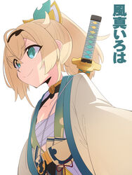  ahoge blonde_hair chest_sarashi female green_eyes hair_between_eyes hairband haori highres hololive japanese_clothes kagura_roku katana kazama_iroha kazama_iroha_(1st_costume) leaf leaf_on_head looking_at_viewer medium_hair ponytail sarashi smile solo sword v-shaped_eyebrows virtual_youtuber weapon 