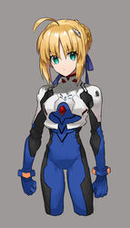  ahoge artoria_pendragon_(fate) bad_id bad_pixiv_id blonde_hair blue_bodysuit blue_bow blue_gloves bodysuit bow braid braided_bun closed_mouth commentary_request cosplay cowboy_shot cropped_legs crossdressing expressionless eyelashes fate/stay_night fate_(series) female gloves green_eyes grey_background hair_bun hairbow highres ikari_shinji ikari_shinji_(cosplay) looking_at_viewer neon_genesis_evangelion no_nose none_(kameko227) plugsuit rebuild_of_evangelion saber_(fate) short_hair simple_background single_hair_bun solo thick_eyelashes 