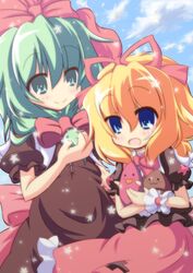  2girls blonde_hair blue_eyes blue_sky bow brown_dress cloud commentary_request day dress front_ponytail green_eyes green_hair hairbow highres kagiyama_hina medicine_melancholy multiple_girls nullpooo open_mouth puffy_short_sleeves puffy_sleeves shirt short_sleeves skirt sky smile sparkle touhou wrist_cuffs 