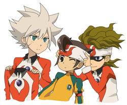  3boys atsuishi_shigeto bandana bandana blue_eyes brown_eyes brown_hair endou_mamoru inazuma_eleven inazuma_eleven_(series) male male_focus multiple_boys neppa_(inazuma_eleven) netsuha_natsuhiko soccer_uniform sportswear white_hair yuko02 