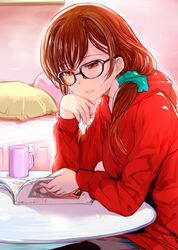  aqua_scrunchie bed brown_hair commentary_request cup female glasses hair_ornament hair_scrunchie hand_on_own_cheek hand_on_own_face highres hood hoodie kanojo_okarishimasu magazine_(object) mikazuki_akira! mizuhara_chizuru mug open_magazine pillow red_hoodie scrunchie sitting solo table 