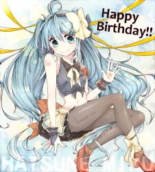  ahoge aqua_eyes aqua_hair bad_id bad_pixiv_id bow female hairbow happy_birthday hatsune_miku highres long_hair pantyhose smile solo umeno vocaloid 