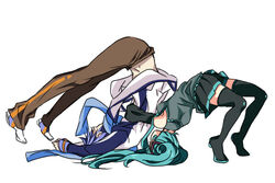  1boy aqua_hair asaki_(pixiv32096) blue_hair commentary_request detached_sleeves female german_suplex hatsune_miku kaito_(vocaloid) legs_over_head long_hair necktie simple_background skirt suplex thighhighs twintails very_long_hair vocaloid zettai_ryouiki 