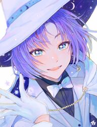  1boy 43_pon blue_eyes commentary crescent crescent_earrings ear_piercing earrings fangs formal gloves hat highres jewelry looking_at_viewer mahoutsukai_no_yakusoku male_focus murr_hart oerba_yun_fang pale_skin piercing purple_hair purple_theme smile solo star_(symbol) starry_sky_print white_background witch_hat 