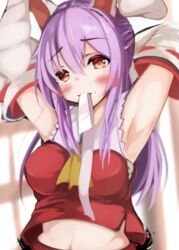  absurdres animal_ears arm_behind_head armpits arms_up bahamun bare_shoulders blush breasts commentary_request cosplay detached_sleeves female hair_between_eyes hair_tie_in_mouth hakurei_reimu hakurei_reimu_(cosplay) highres long_hair looking_at_viewer medium_breasts midriff mouth_hold navel nontraditional_miko purple_hair rabbit_ears rabbit_girl red_eyes red_shirt reisen_udongein_inaba sarashi shirt sleeveless sleeveless_shirt smile solo touhou tying_hair 