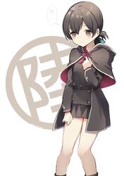  belt black_capelet black_hair black_skirt blush brown_belt brown_eyes capelet closed_mouth commentary_request cosplay feet_out_of_frame female folded_ponytail hair_between_eyes hood hooded_capelet kantai_collection kasuga_maru_(kancolle) long_sleeves pleated_skirt shinshuu_maru_(kancolle) shinshuu_maru_(kancolle)_(cosplay) short_hair simple_background skirt solo thought_bubble white_background yamashichi_(mtseven) 