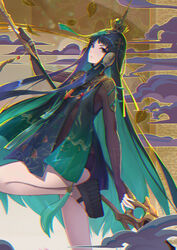  black_footwear black_gloves china_dress chinese_clothes chromatic_aberration closed_mouth commentary dress female fingerless_gloves gloves green_eyes green_hair hair_between_eyes hair_ornament highres holding holding_polearm holding_weapon long_hair long_sleeves looking_at_viewer niaodao_zhenjun polearm punishing:_gray_raven qu_(punishing:_gray_raven) shoe_soles shoes solo weapon 