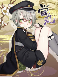  1boy armor cape dancho_(dancyo) green_eyes grey_legwear hat hotarumaru japanese_armor kneehighs male_focus shorts silver_hair sock_garters touken_ranbu 