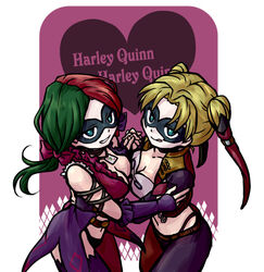  2girls batman_(series) blonde_hair blue_eyes bow breast_press breasts cleavage commentary_request dc_comics domino_mask dual_persona grin harley_quinn heart injustice:_gods_among_us jester jewelry mask medium_breasts multicolored_hair multiple_girls necklace shirakawa_(whitemist) smile symmetrical_docking twintails two-tone_hair 