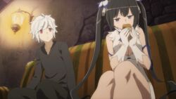  1boy animated animated bell_cranel black_hair bounce bouncing_breasts breasts cleavage danmachi dungeon_ni_deai_wo_motomeru_no_wa_machigatteiru_darou_ka female hestia_(danmachi) hestia_(dungeon) large_breasts twintails white_hair 