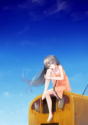  blue_eyes commentary dress female fence grey_hair hair_ornament highres isuka_misagi kono_oozora_ni_tsubasa_wo_hirogete long_hair sandals smile solo uttt 