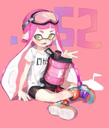  .52_gal_(splatoon) bad_id bad_twitter_id bike_shorts brown_eyes crossed_legs fangs female goggles highres inkling inkling_girl inkling_player_character long_hair open_mouth pointy_ears purple_hair shirt short_hair_with_long_locks shorts sidelocks sitting smile solo splatoon_(series) sprbouuz t-shirt tentacle_hair v 