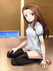  brown_eyes brown_hair commentary_request female gym_uniform hairband idolmaster idolmaster_(classic) indoors long_hair minase_iori muhi11234 solo thighhighs 