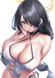  bare_arms bare_shoulders black_hair blue_archive breasts casual_one-piece_swimsuit cleavage collarbone covered_navel female from_above hair_over_one_eye halo halterneck highres hinata_(blue_archive) hinata_(swimsuit)_(blue_archive) ken_ill large_breasts long_hair looking_at_viewer official_alternate_costume one-piece_swimsuit one_eye_covered open_mouth red_eyes sideboob solo swimsuit wet white_background white_one-piece_swimsuit 