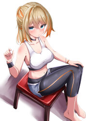  absurdres akai_watame alternate_costume barefoot black_choker black_leggings blue_eyes blush bracelet breasts choker closed_mouth commentary_request female full_body hair_between_eyes high_ponytail highres jewelry leggings light_brown_hair looking_at_viewer medium_breasts midriff multicolored_hair nanashi_inc. navel orange_hair short_hair simple_background sitting solo sports_bra stool touri_sei two-tone_hair virtual_youtuber white_background white_sports_bra wristband 