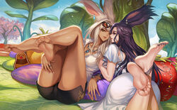  2girls animal_ears barefoot black_hair brown_eyes bunny_ears dark_skin dress final_fantasy final_fantasy_xiv necklace pengnangehao purple_eyes shirt shorts sunglasses viera white_hair 