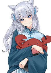  animal_ears blue_eyes blush cat_ears chinese_clothes commentary commission commissioner_upload double_bun english_commentary female flower grey_hair hair_bun hair_flower hair_ornament highres holding holding_stuffed_toy indie_virtual_youtuber long_hair long_sleeves looking_at_viewer nillith sash shei_(vtuber) simple_background smile solo stuffed_animal stuffed_crab stuffed_toy tsurime upper_body virtual_youtuber white_background wide_sleeves 