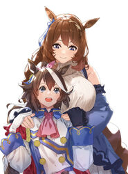  2girls animal_ears bad_id bad_twitter_id blue_bow blue_eyes bow breasts brown_hair detached_sleeves flat_chest grey_sweater hairbow hands_on_another&#039;s_shoulders highres horse_ears horse_girl jacket large_breasts long_hair looking_down looking_up multicolored_hair multiple_girls neckerchief open_mouth passimo pink_neckerchief smile straight-on streaked_hair super_creek_(umamusume) sweater tokai_teio_(umamusume) umamusume white_background white_hair white_jacket 