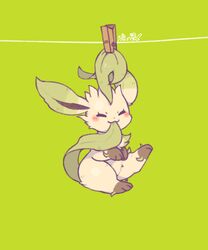  ^_^ biting biting_own_tail blush chinese_commentary closed_eyes clothes_pin clothesline commentary_request facing_viewer full_body green_background green_theme hanging leafeon lovewolf5122 mouth_hold no_humans pokemon pokemon_(creature) simple_background solo tail 