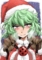  applying_gag ball_gag breasts commentary_request female gag green_hair hat highres holding holding_gag kazami_yuuka large_breasts looking_at_viewer naui_kudan red_eyes santa_hat short_hair smile solo touhou wiffle_gag 