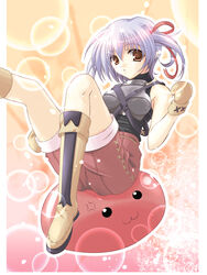  2000s_(style) armor artist_request bare_shoulders black_shirt boobplate boots breastplate female hair_between_eyes hair_ribbon knee_boots leg_up light_purple_hair looking_at_viewer mittens novice_(ragnarok_online) orange_eyes outline photoshop_(medium) pink_ribbon pink_shorts poring ragnarok_online ribbon shirt short_hair shorts sleeveless sleeveless_shirt slime_(creature) solo white_outline yellow_footwear yellow_mittens 