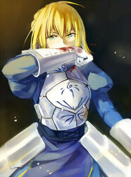  ahoge armor armored_dress artoria_pendragon_(fate) bad_id bad_pixiv_id blonde_hair blood blood_on_face cut_(123) dress fate/zero fate_(series) female gauntlets green_eyes saber_(fate) solo wiping_face 