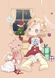  blonde_hair boots bow christmas christmas_tree commentary_request female gift green_eyes hair_ornament hairbow hairclip happy hat highres lolicon mochitsuki_kagami original photoshop_(medium) rabbit santa_costume santa_hat sitting stuffed_animal stuffed_toy 