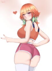  ass breasts choker closed_mouth cowboy_shot female from_behind gradient_hair green_choker green_hair hand_on_own_hip heart highres hololive hololive_english large_breasts long_hair looking_back midriff multicolored_hair orange_hair orange_sports_bra pink_eyes pink_nails pink_shorts senpaisif short_shorts shorts simple_background solo sports_bra takanashi_kiara thighhighs v virtual_youtuber white_thighhighs 