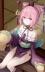  absurdres atelier_(series) atelier_sophie bare_shoulders black_ribbon blue_feathers blush brown_dress brown_eyes brown_hat chinese_commentary collarbone commentary_request cone_hair_bun corneria_(atelier) crescent dalachi_(headdress) dress feathers female frilled_dress frills hair_between_eyes hair_bun hat highres long_sleeves looking_at_viewer mini_hat obi off-shoulder_dress off_shoulder parted_lips partial_commentary pink_hair ribbon ribbon-trimmed_dress ribbon_trim ru_zhai sash short_hair sitting sleeves_past_fingers sleeves_past_wrists solo 