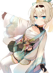  blonde_hair blue_eyes blush closed_mouth female frown hair_ribbon highres hololive japanese_clothes kazama_iroha kazama_iroha_(1st_costume) kimono looking_at_viewer navel ponytail ribbon sarashi sheiou simple_background solo thighhighs virtual_youtuber white_background zettai_ryouiki 