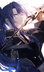  1boy formal haku_mado highres holding holding_sword holding_weapon long_hair looking_at_viewer mahoutsukai_no_yakusoku male_focus oz_(mahoutsukai_no_yakusoku) pale_skin parted_lips ponytail purple_hair red_eyes solo sword teeth weapon white_background 