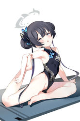  :o absurdres bare_legs bare_shoulders barefoot black_dress black_hair blue_archive blush braid braided_bun breasts butterfly_hair_ornament china_dress chinese_clothes double_bun dragon_print dress feet female flat_chest full_body grey_eyes hair_bun hair_ornament halo highres impossible_clothes impossible_dress kisaki_(blue_archive) legs long_hair looking_at_viewer no_panties open_mouth pelvic_curtain pigeon_pose print_dress shionji_ax short_dress side_slit simple_background sitting skin_tight sleeveless sleeveless_dress soles solo stretching sweat thighs toe_scrunch toes twintails white_background yoga 