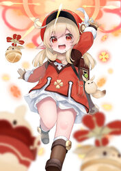  :d arm_up blonde_hair blurry blurry_background blush boots brown_footwear brown_gloves commentary_request depth_of_field dodoco_(genshin_impact) dress explosion female flat_cap genshin_impact gloves hair_between_eyes hashiko_nowoto hat highres klee_(genshin_impact) knee_boots kneehighs long_hair long_sleeves looking_at_viewer low_twintails open_mouth pointy_ears red_dress red_eyes red_hat ribbed_legwear short_shorts shorts shorts_under_dress smile socks solo standing standing_on_one_leg twintails white_background white_shorts white_socks 