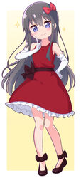  bare_shoulders black_bow black_hair blue_eyes blush bow brown_footwear closed_mouth commentary_request dress elbow_gloves female frilled_dress frills full_body gloves hair_between_eyes hairbow hand_on_own_hip hand_up happy_happy_friends index_finger_raised jigatei_(omijin) long_hair red_bow red_dress shirosaki_hana shoes sleeveless sleeveless_dress smile solo sparkle two-tone_background very_long_hair watashi_ni_tenshi_ga_maiorita! white_background white_gloves yellow_background 