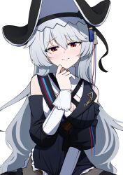  arknights bare_shoulders black_hat breasts cleavage cleavage_cutout closed_mouth clothing_cutout female grey_hair hair_between_eyes hand_on_own_chin hat highres long_hair long_sleeves looking_at_viewer medium_breasts red_eyes simple_background solo specter_(arknights) specter_the_unchained_(arknights) two-sided_fabric two-sided_headwear very_long_hair watakaze white_background white_hat 
