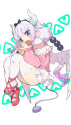  ass beads blue_eyes capelet commentary_request dragon_girl dragon_horns feathered_wings female full_body gradient_hair grey_hair hair_beads hair_ornament highres horns kanna_kamui kobayashi-san_chi_no_maidragon long_hair looking_at_viewer low_twintails multicolored_hair open_mouth purple_hair skirt solo soosaresu sparkling_eyes tail thighhighs twintails white_thighhighs wings zettai_ryouiki 