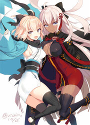  2girls :d ahoge bad_id bad_pixiv_id black_bow black_cape black_panties black_scarf black_thighhighs blonde_hair bow breasts cape cleavage commentary_request dark-skinned_female dark_skin fate/grand_order fate_(series) floating_hair grey_eyes hair_ornament hairbow haori japanese_clothes kimono koha-ace large_breasts leg_up long_hair looking_at_viewer medium_breasts multiple_girls nichiru obi okita_souji_(fate) okita_souji_(koha-ace) okita_souji_alter_(fate) open_mouth panties pantyshot ponytail sash scarf shinsengumi short_hair short_kimono sideboob sleeveless sleeveless_kimono smile thighhighs twitter_username underwear very_long_hair white_hair white_kimono yellow_eyes 