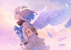  amane_kanata amane_kanata_(1st_costume) angel_wings armband bad_id bad_pixiv_id black_shirt blue_bow blue_eyes blue_hair bob_cut bow closed_mouth cloud cloudy_sky colored_inner_hair commentary_request day feathered_wings feathers female frilled_sleeves frills grey_hair grey_jacket hair_between_eyes hololive hoshizaki_reita jacket multicolored_hair outdoors shirt short_hair signature sky solo two-tone_hair virtual_youtuber white_feathers white_wings wings 