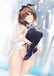  atelier_(series) atelier_ryza atelier_ryza_1 bare_shoulders black_ribbon blue_one-piece_swimsuit blush breasts brown_eyes brown_hair closed_mouth competition_swimsuit covered_navel female goggles goggles_around_neck hair_ornament hair_ribbon hairclip highleg highleg_swimsuit jewelry large_breasts long_hair looking_at_viewer necklace one-piece_swimsuit parfaitlate reisalin_stout ribbon short_hair sitting smile solo star_(symbol) star_necklace swimsuit thighs wet 