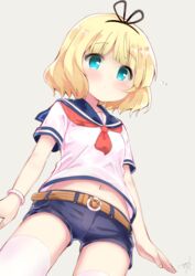  belt belt_buckle blonde_hair blue_eyes bracelet buckle commentary_request female flying_sweatdrops gochuumon_wa_usagi_desu_ka? hair_ribbon himarisu_(hida_mari) jewelry kirima_syaro navel raised_eyebrows ribbon sailor short_shorts shorts signature simple_background solo thighhighs white_thighhighs 