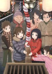  3boys 4girls beanie bell_ringing black_hair blush box breath brown_eyes brown_hair closed_eyes commentary_request donation_box glasses grin hat hatsumoude highres long_hair multiple_boys multiple_girls new_year old old_man open_mouth original praying short_hair shrine_bell side_ponytail smile snow taka_(tsmix) winter 