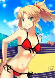  absurdres bare_shoulders beach beni8h bikini blonde_hair blue_sky breasts cloud cloudy_sky commentary_request fate/grand_order fate_(series) female green_eyes highres holding holding_surfboard looking_at_viewer midriff mordred_(fate) mordred_(swimsuit_rider)_(fate) navel ocean red_bikini sky small_breasts smile solo splashing surfboard swimsuit 