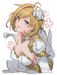  armor backless_dress backless_outfit bare_shoulders blonde_hair breasts brown_eyes cleavage closed_mouth collarbone commentary detached_collar detached_sleeves djeeta_(granblue_fantasy) dress earrings eyelashes female flower gem glorybringer_(granblue_fantasy) granblue_fantasy hair_flower hair_ornament highres jewelry lips long_sleeves looking_at_viewer medium_breasts pauldrons rose short_hair shoulder_armor sideboob simple_background smile solo swept_bangs tekki_(tki) upper_body white_background white_dress white_flower white_rose 