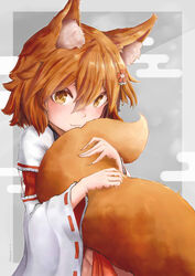  :3 absurdres animal_ears commentary_request female fox_ears fox_girl fox_tail hair_between_eyes hair_ornament highres hugging_own_tail hugging_tail japanese_clothes long_sleeves looking_at_viewer miko mokamocha oerba_yun_fang orange_eyes orange_hair orange_tail ribbon-trimmed_sleeves ribbon_trim senko_(sewayaki_kitsune_no_senko-san) sewayaki_kitsune_no_senko-san short_hair sidelocks simple_background smile solo tail two-tone_background wide_sleeves 