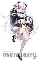  animal_ears artist_name black_footwear black_shirt blush breasts carrying carrying_under_arm cleavage commentary_request crop_top female frilled_shirt frills full_body hair_between_eyes hair_ornament hair_rings hairclip hand_up high_heels kyuketsuki-chan_(mitsuba_choco) large_breasts long_hair long_sleeves midriff mitsuba_choco navel oerba_yun_fang open_mouth original panda_ears pleated_skirt puffy_long_sleeves puffy_sleeves red_eyes shirt shoes simple_background skirt sleeves_past_fingers sleeves_past_wrists solo standing standing_on_one_leg stuffed_animal stuffed_panda stuffed_toy thighhighs very_long_hair white_background white_hair white_skirt white_thighhighs x_hair_ornament 